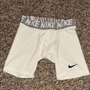 Nike Boys Youth Kids White Compression shorts Dri-fit XL